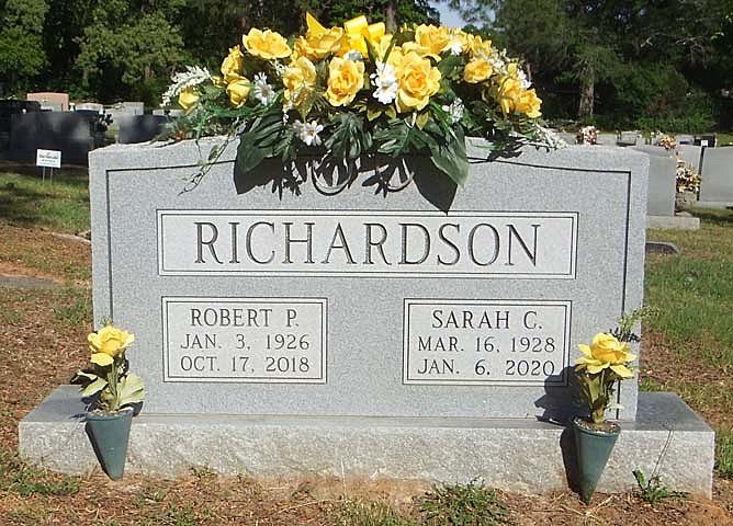 Robert P. and Sarah C. Richardson grave marker.
