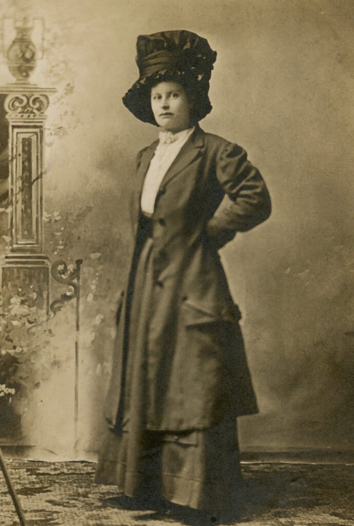 Mabel Olive (McCulley) Aldridge (1889–1939).
