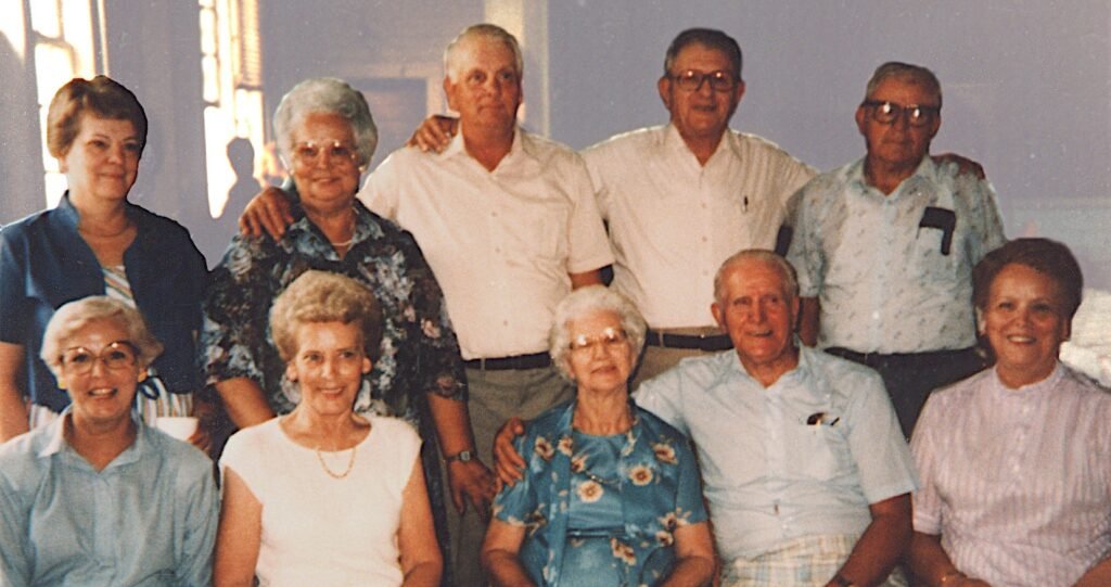 10 of the children of Joseph Eli Cook, 1985