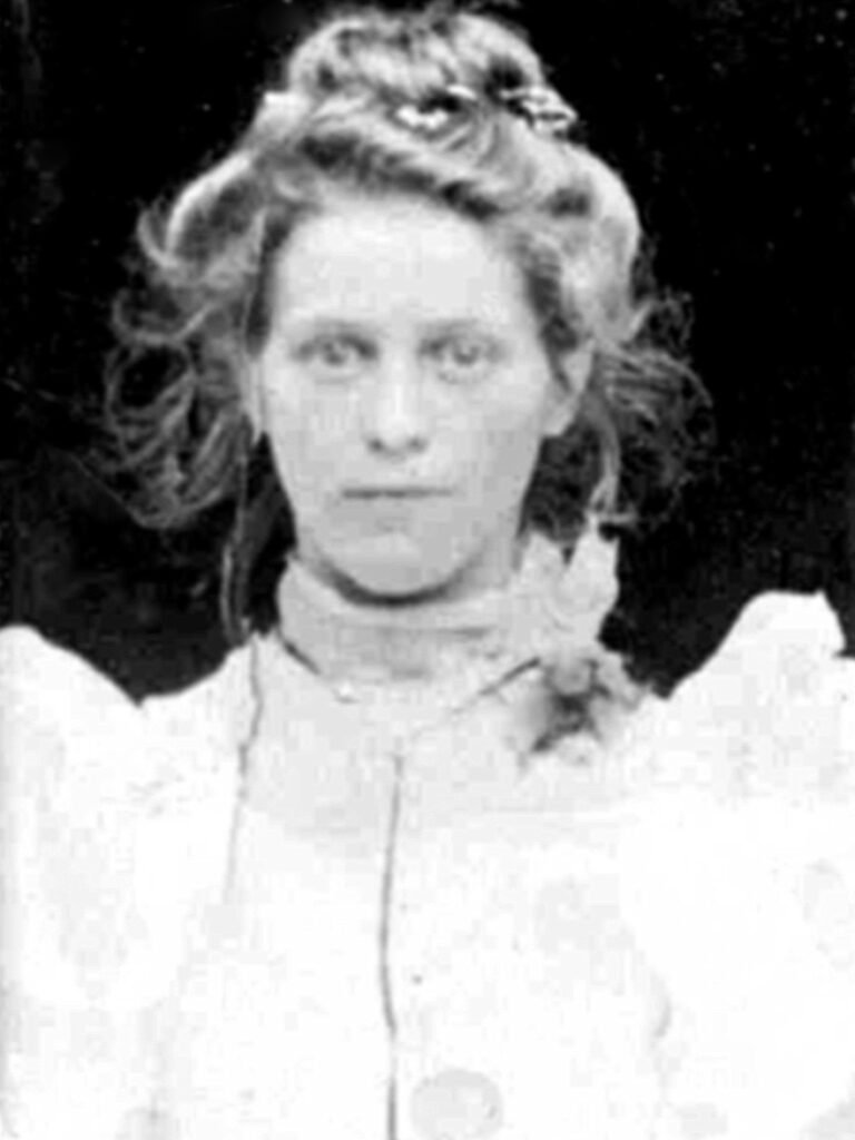 Nancy Leola (Barbour) Cook (1885–1917).